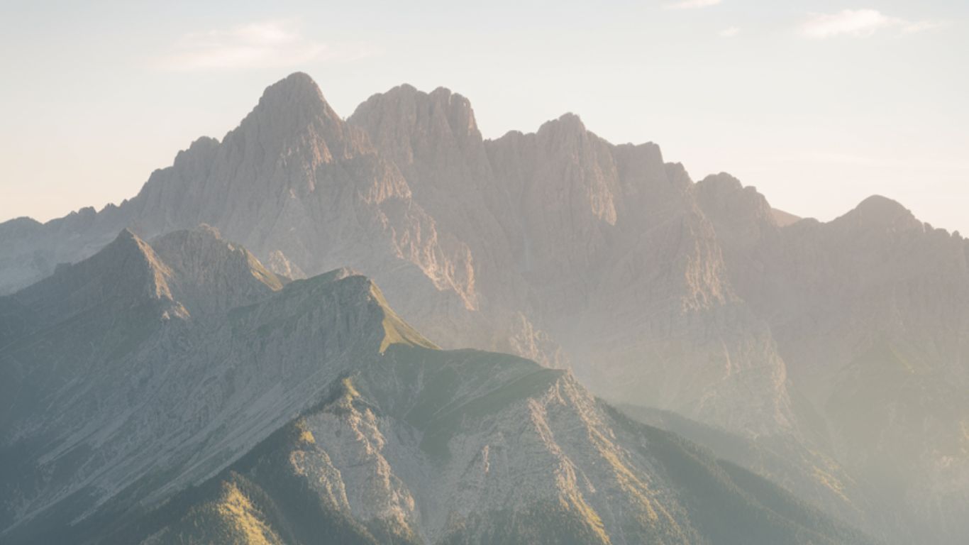 SERIE | ALTITUDE 2087M