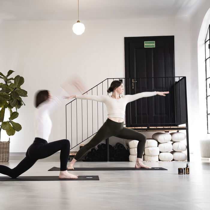 Yoga Rising Heart Set